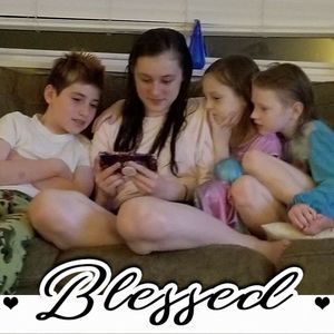 Meet your Posher, Julie